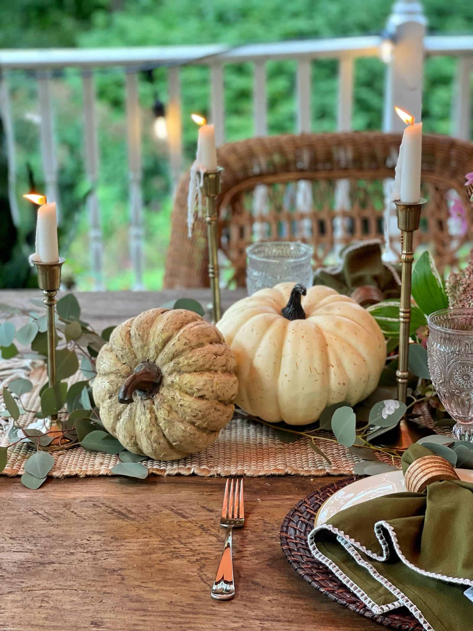 Vintage Tupperware Set for Fall Harvest Picnic