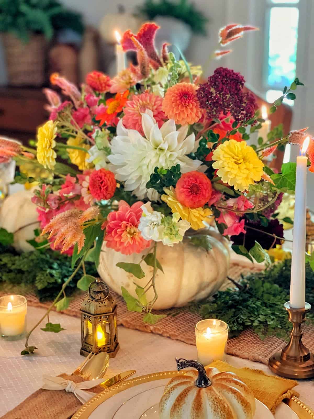 floral centerpieces for dining room tables