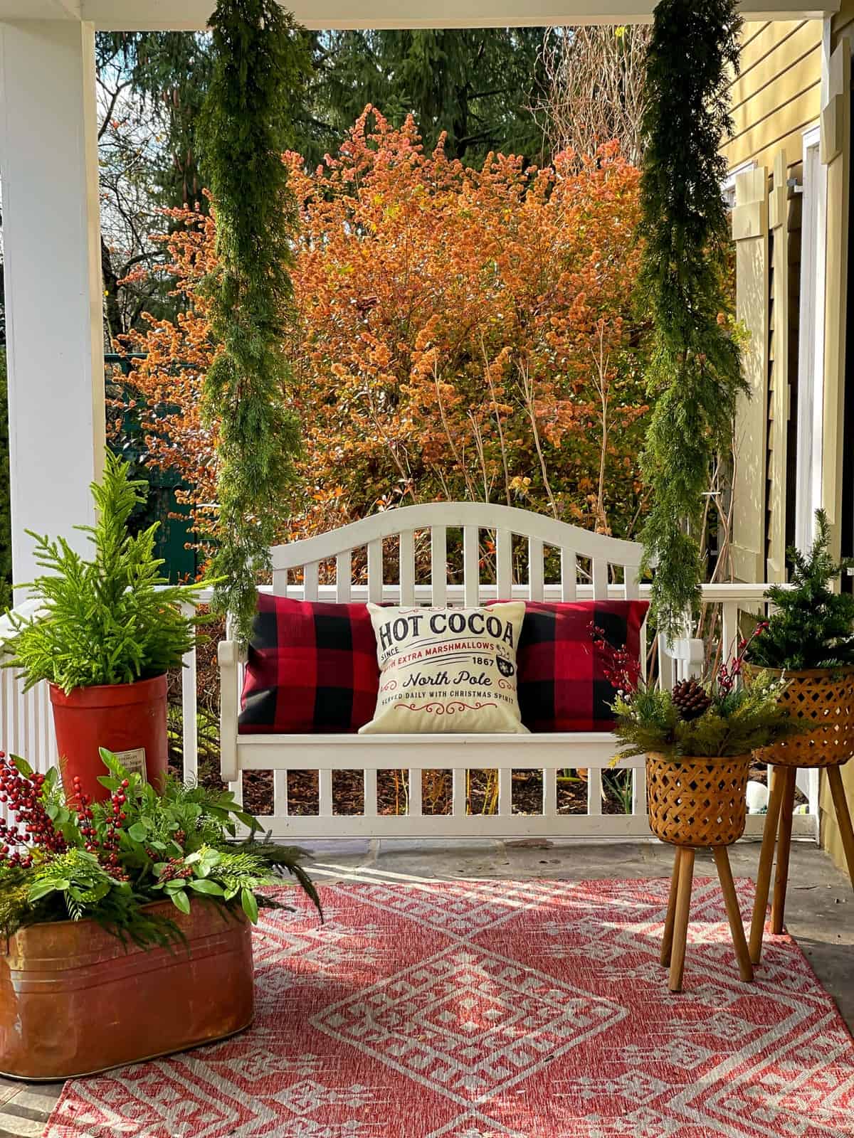 23 Aesthetic Front Porch Rug Ideas